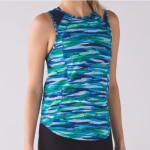 Lululemon sculpt tank size 6